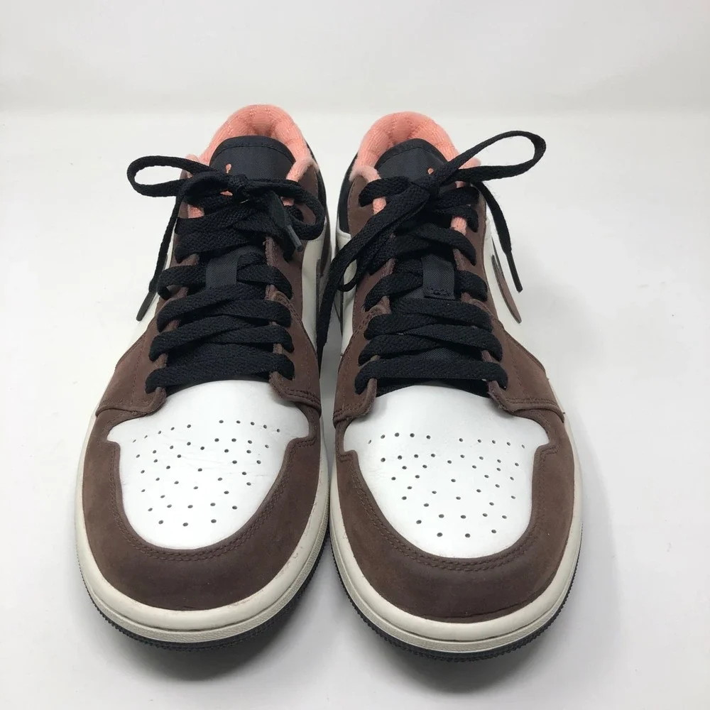 Nike Air Jordan 1 Low Mocha Brown Sneakers Mens‎ 9.5 Streetwear Comfort Lace Up